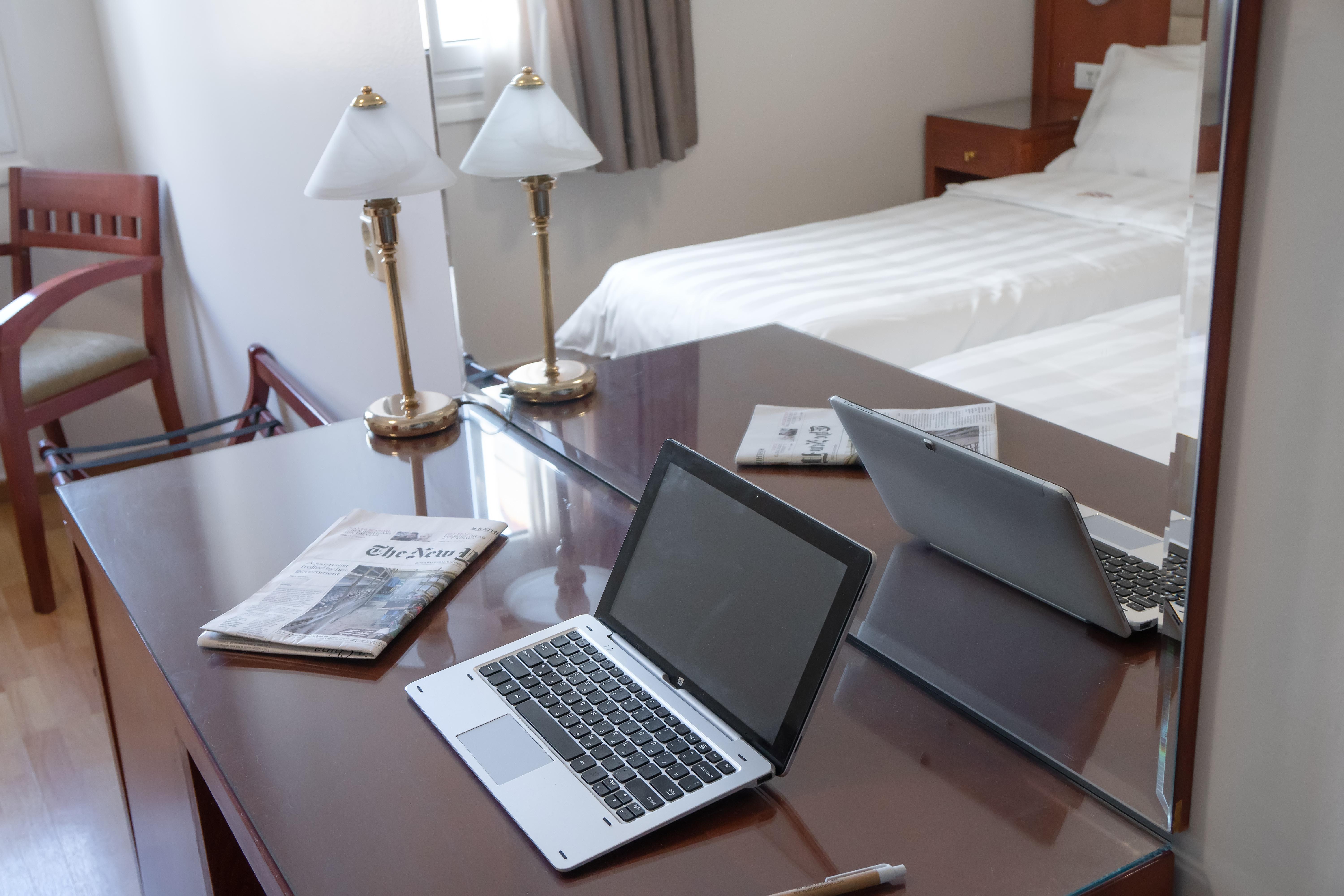 Attalos Hotel Athens Ngoại thất bức ảnh
